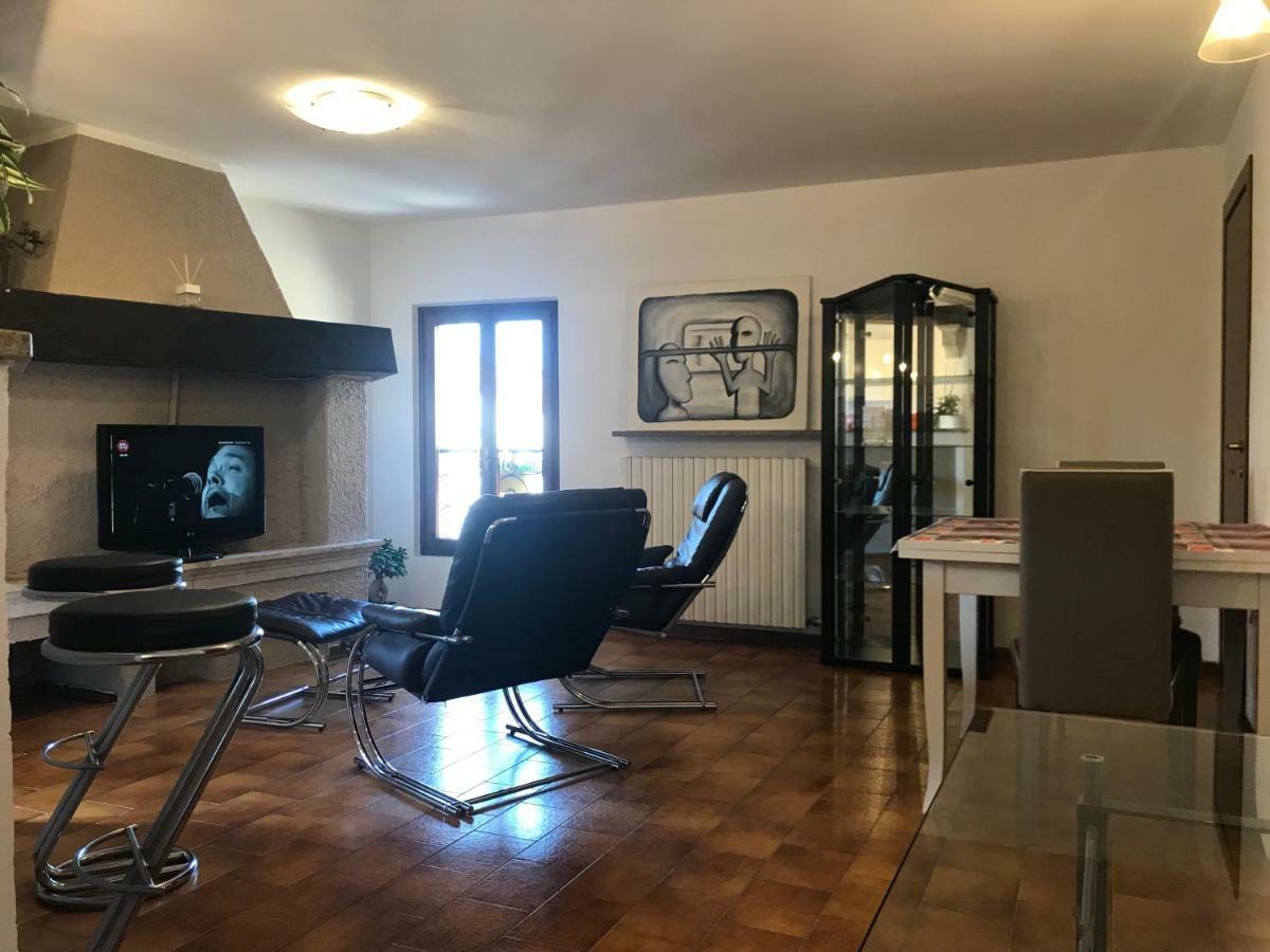Anfite Apartments Aleardi Peschiera del Garda Luaran gambar