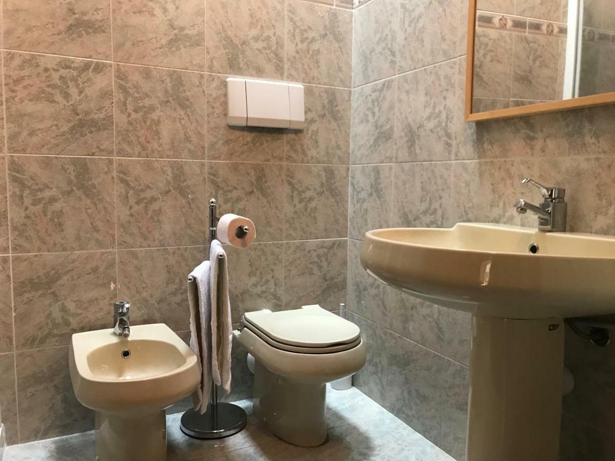 Anfite Apartments Aleardi Peschiera del Garda Luaran gambar
