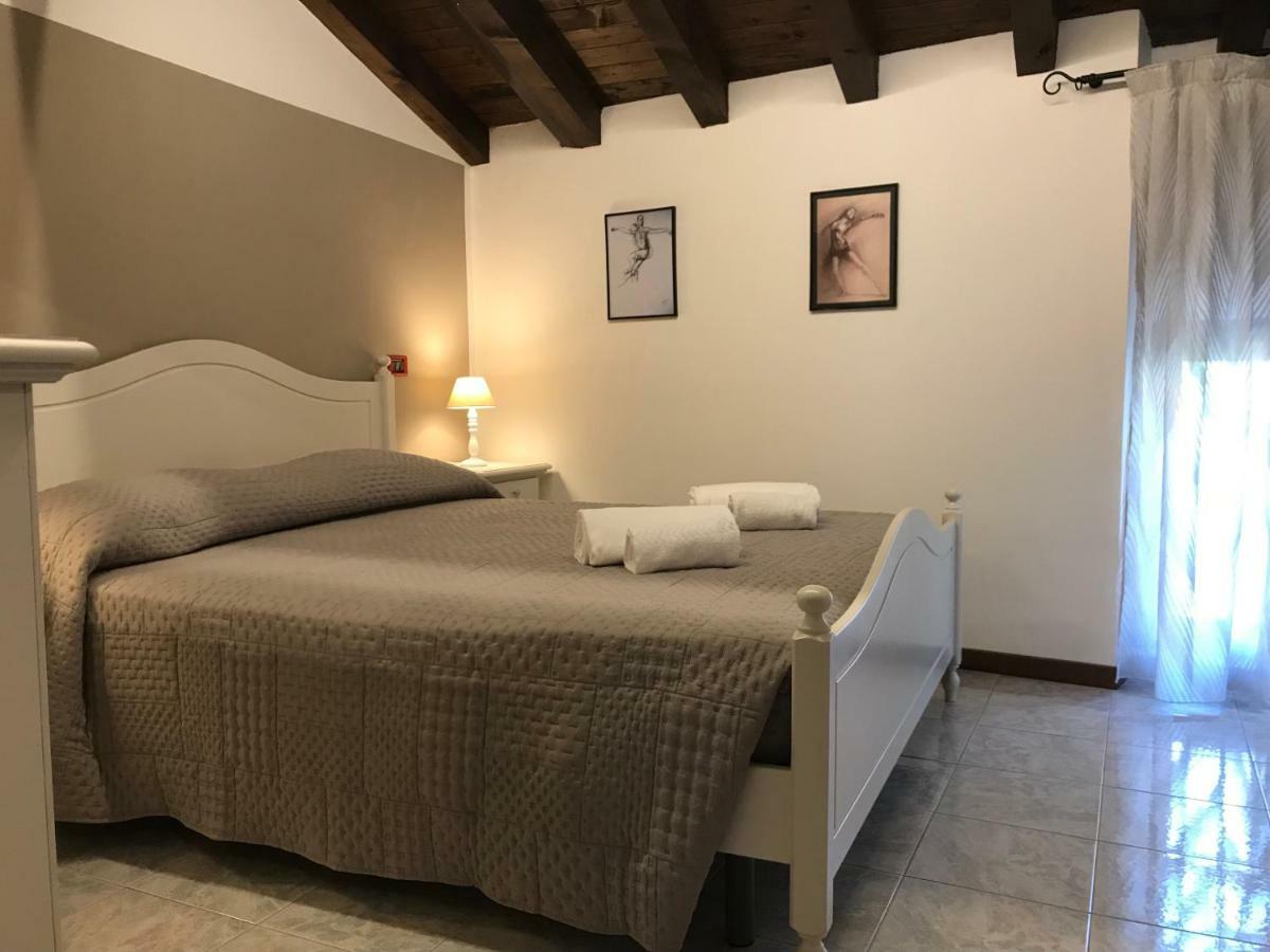 Anfite Apartments Aleardi Peschiera del Garda Luaran gambar